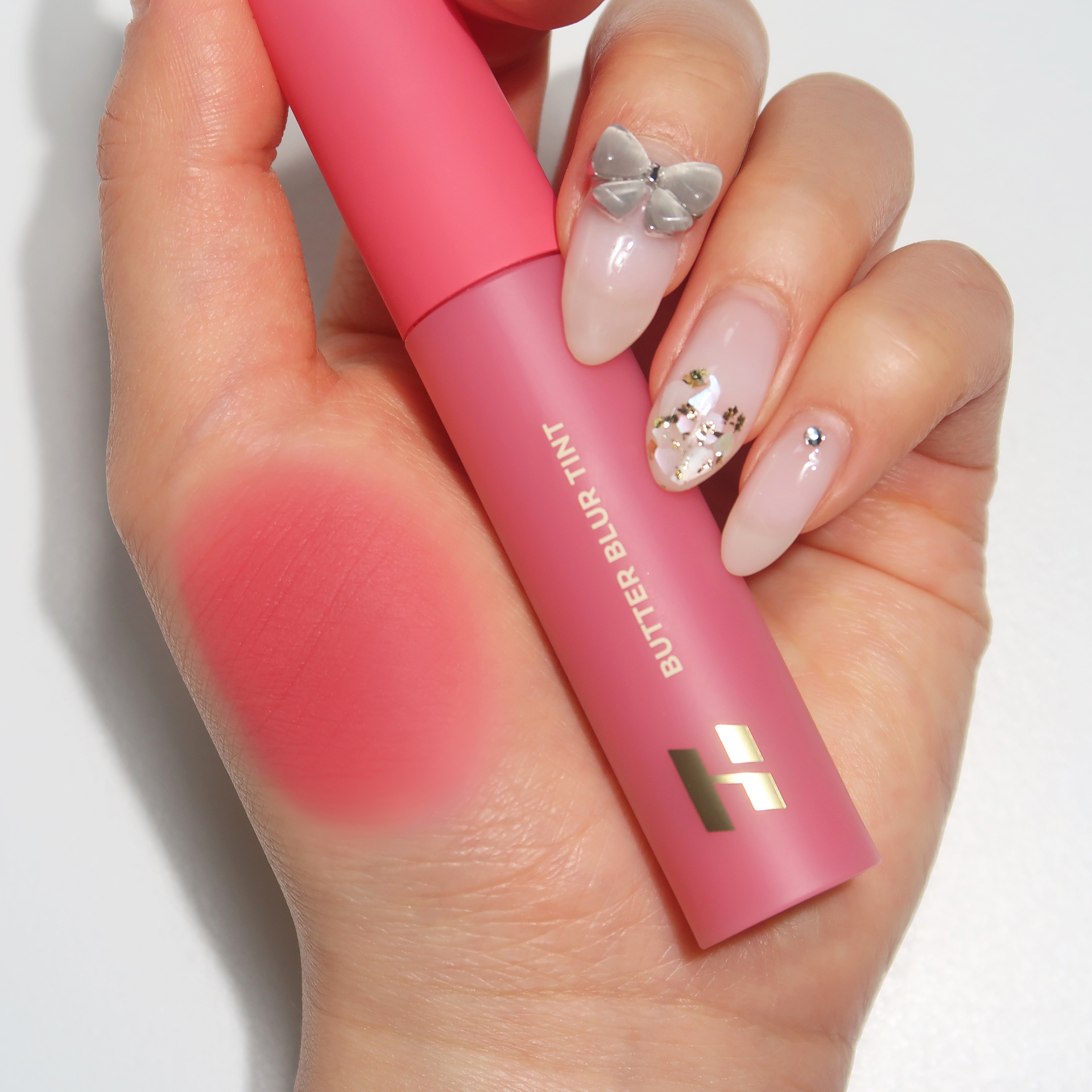 17933-8806334390655-4